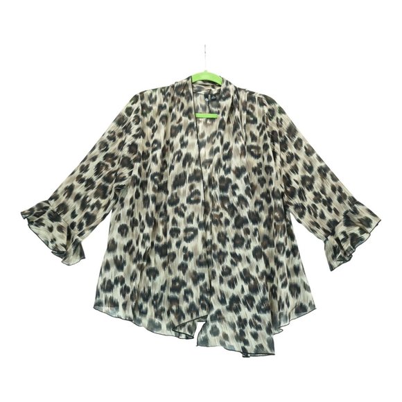 Milano Women's Button Up Top Size XL‎ Leopard Print Bell Sleeve Asymmetric - Picture 1 of 4
